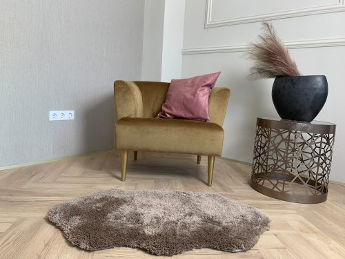 Heaven 2320 oválny koberec tmavohnedý 67x110